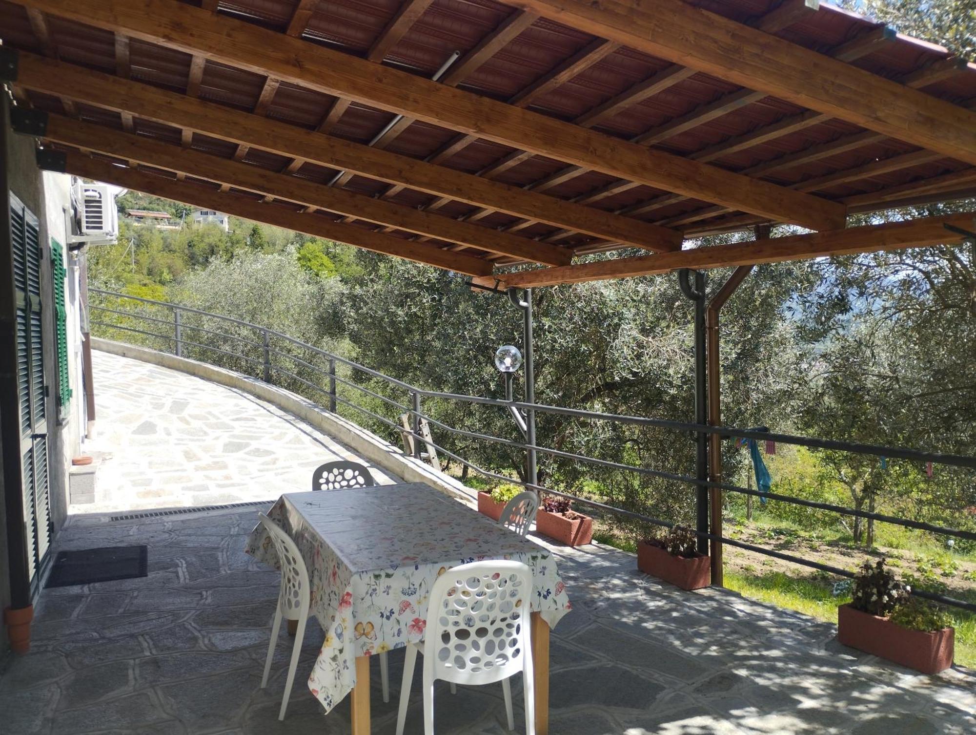 Villa Degli Ulivi Tivegna Exterior photo